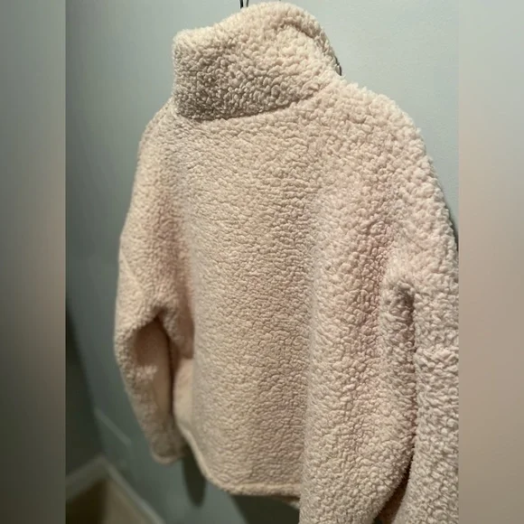 Sadie & Sage Sherpa pullover - Picture 8 of 14